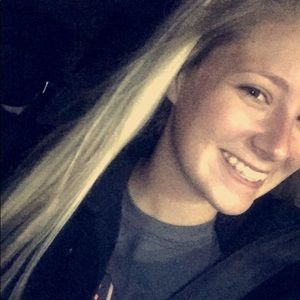 Meet your Posher, Caroline